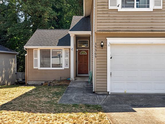 2nd image of 35365 Oakwood Dr