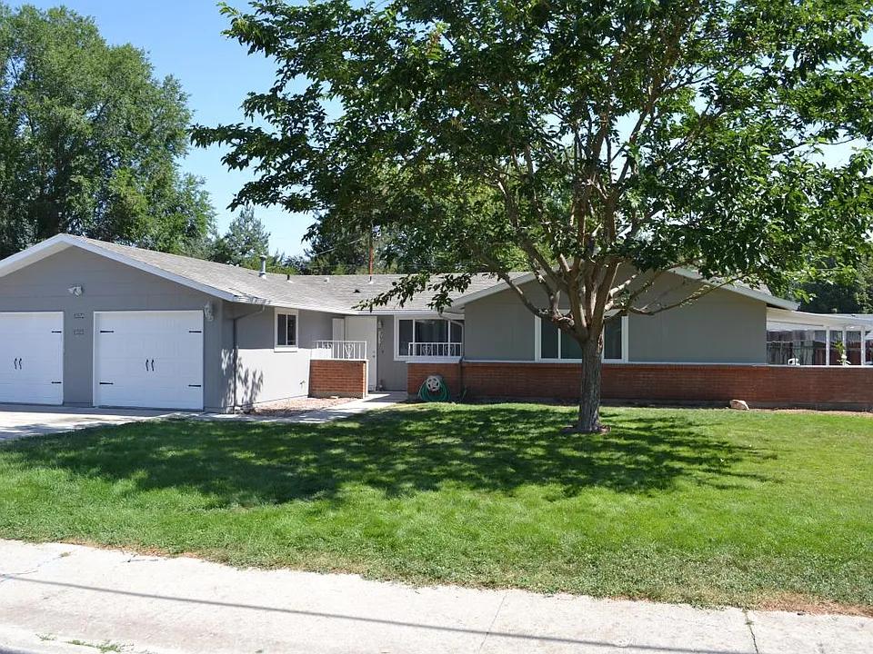 3654 N Collister Dr