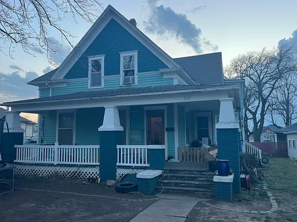 210 S G St, Wellington, KS 67152