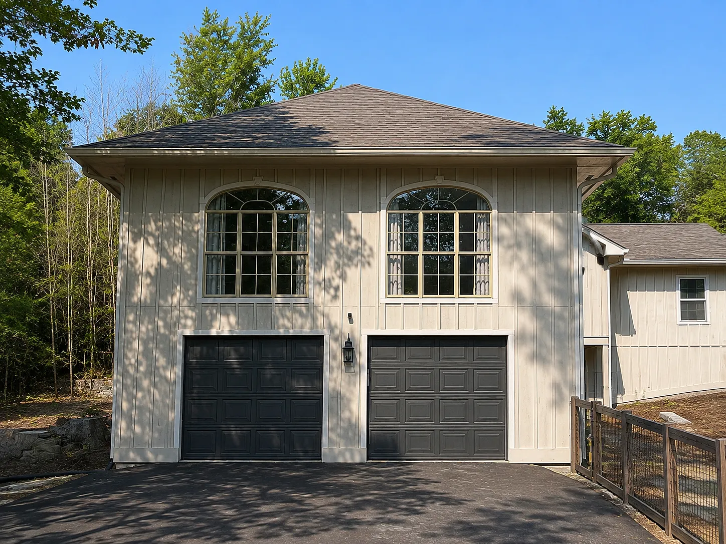 3 bed, 2865 sqft, $2,095 — Photo 2