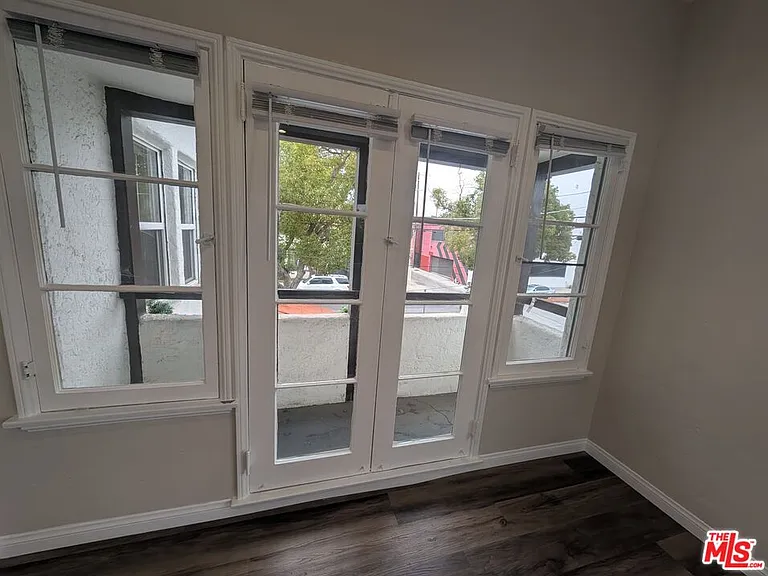 200 S Detroit St — Photo 10