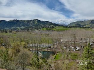 112 Coda Ln, Kamiah, ID 83536