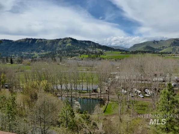 112 Coda Ln, Kamiah, ID 83536