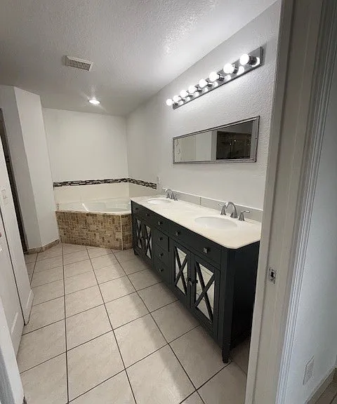 3925 E Gator Cir — Photo 8