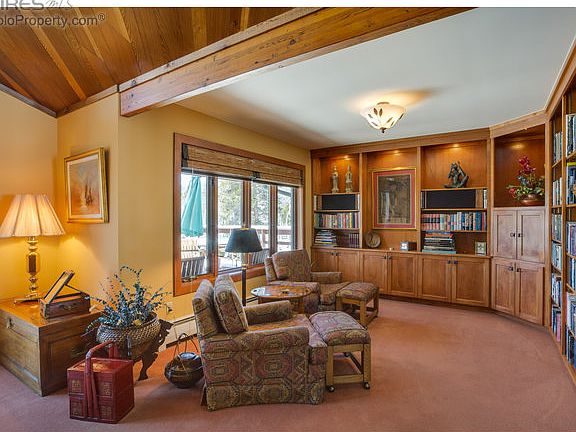 Wildlife on 23.8 Acres of Land!