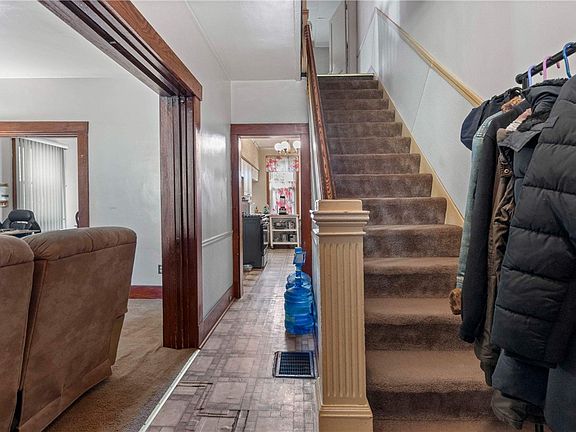 3rd image of 2106 Rockledge St
