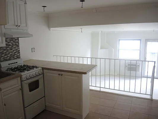 Rented by Sommerlyn Associates | media 13