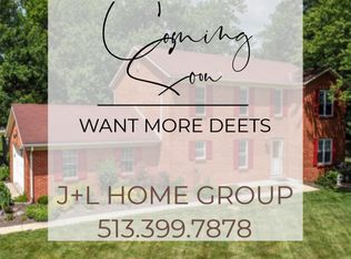 8222 Lakespring Ct, West Chester, OH 45069