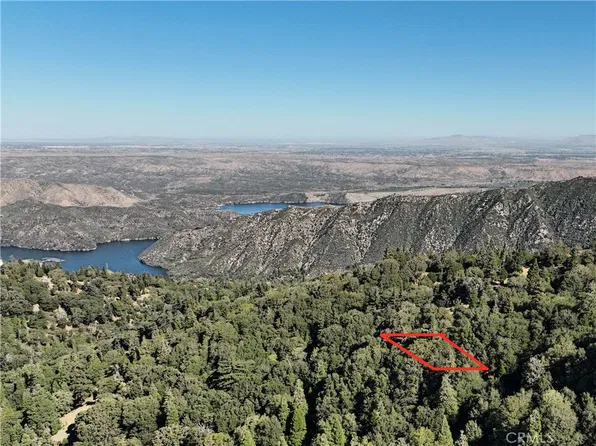 722 Mojave River Rd #8, Cedarpines Park, CA 92322
