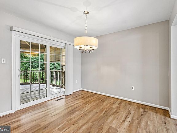 4th image of 3446 Mount Burnside Way