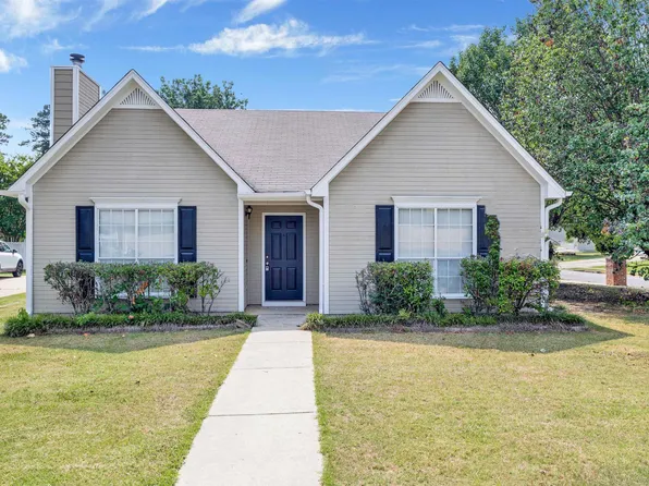 101 Cambridge Pointe Cir, Alabaster, AL 35007