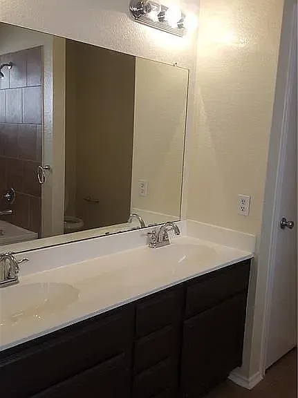 4342 Walsh Ln — Photo 3