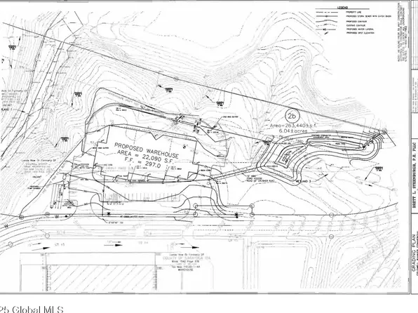 208 North Rd, Wilton, NY 12831