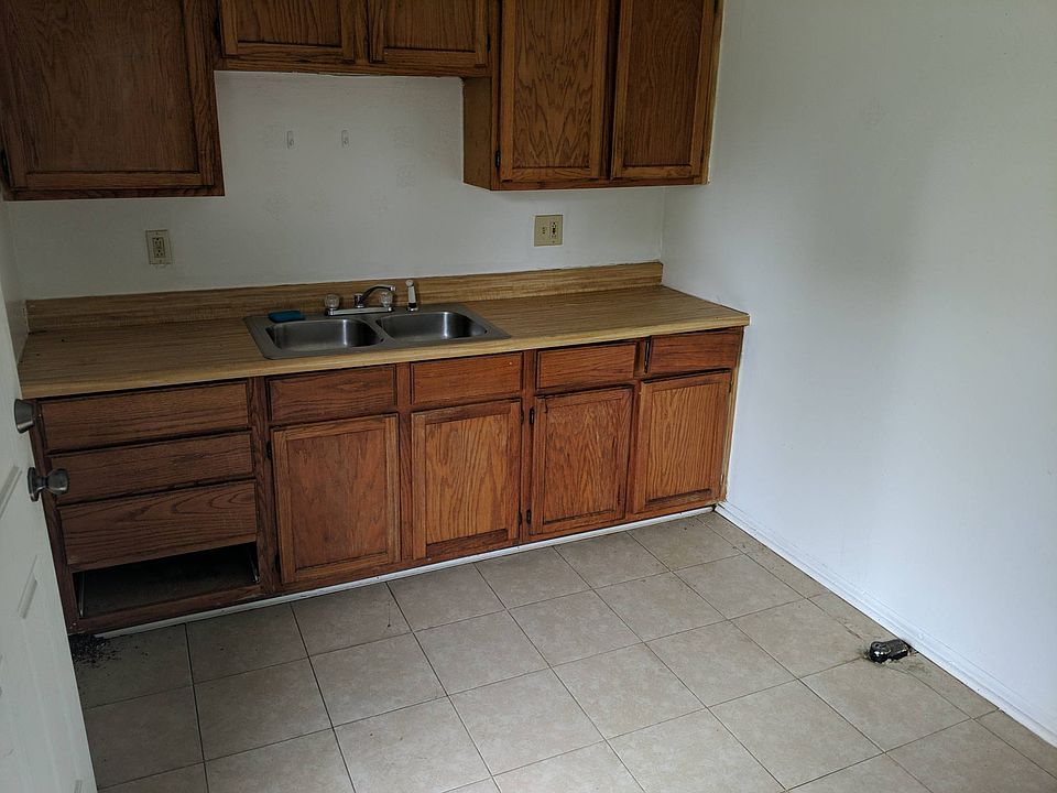 2nd image of 9703 E Franklin Ave