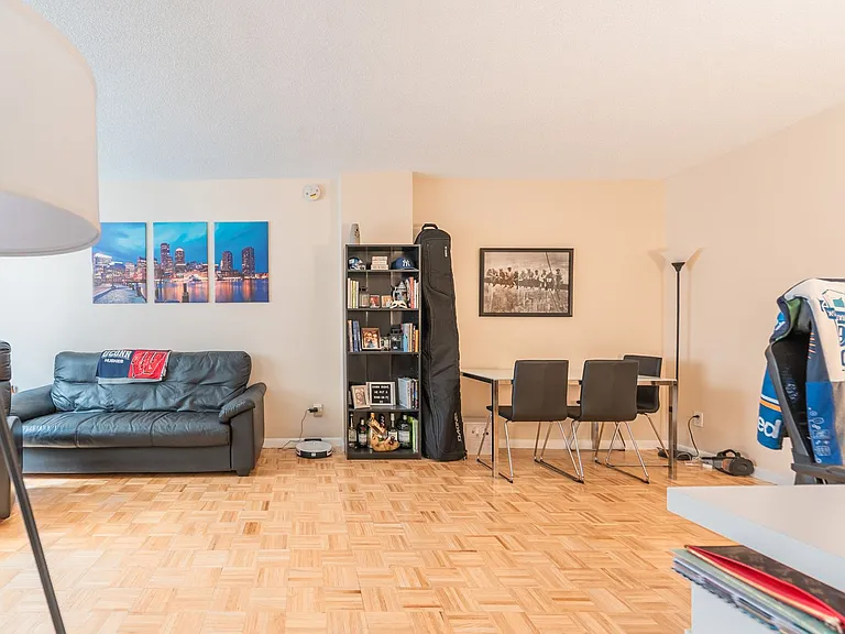 100 Marion St #23 — Photo 4