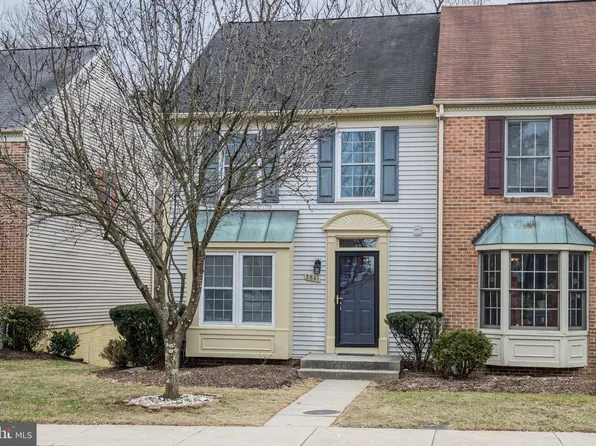 8841 Manahan Dr, Ellicott City, MD 21043