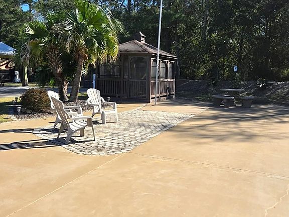 4th image of 420 Portofino Loop