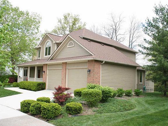 3rd image of 470 Palm Dr