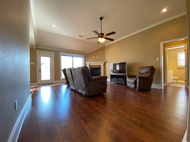 1317 Puritan Dr — Photo 12
