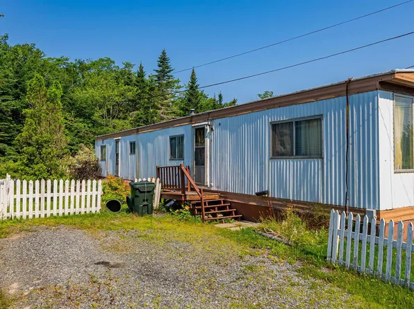 18 Bellwood Dr, Harrietsfield, NS B3V 1A6