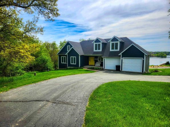 28-29 Southview Dr, Lake Caroll, IL 61046