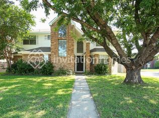 2800 Claremont Dr, Grand Prairie, TX 75052