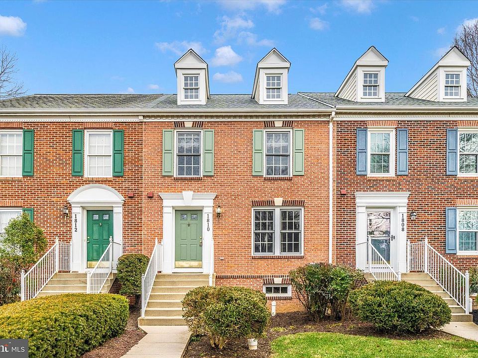 1st image of 1810 Sebastian Blvd