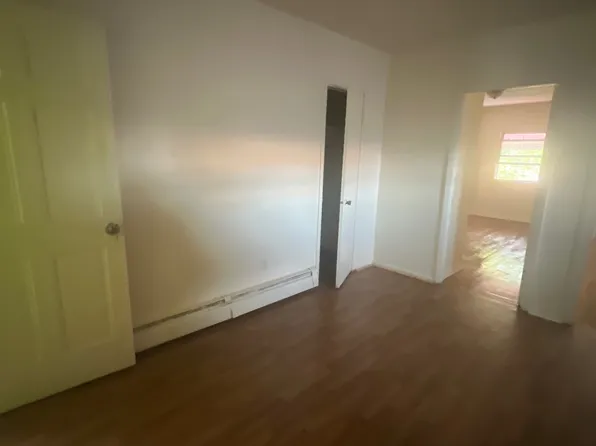 936 E 226th St #3, Bronx, NY 10466
