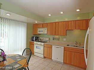 11675 Newbridge Ct, Reston, VA 20191