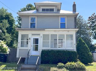 4 Oak St, Corinth, NY 12822