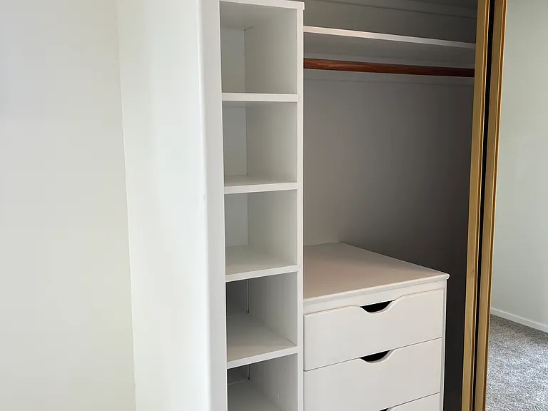 CLOSET ORGANISER