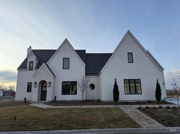 512 Joy Ave, Middleton, ID 83642