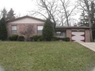 4703 Ashley Dr, McHenry, IL 60050