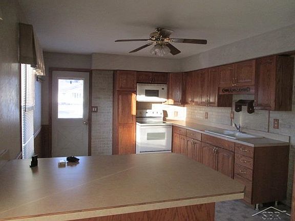 2nd image of 4007 Devonshire Dr