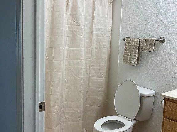 3rd image of 4202 Legacy Ln Unit 2