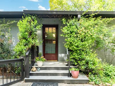 1902 White Plains Rd, Chapel Hill, NC, 27517