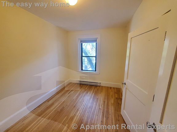 4th image of 991 Massachusetts Ave APT 12