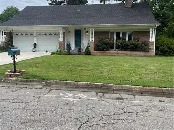 1709 N 46th Cir, Fort Smith, AR 72904