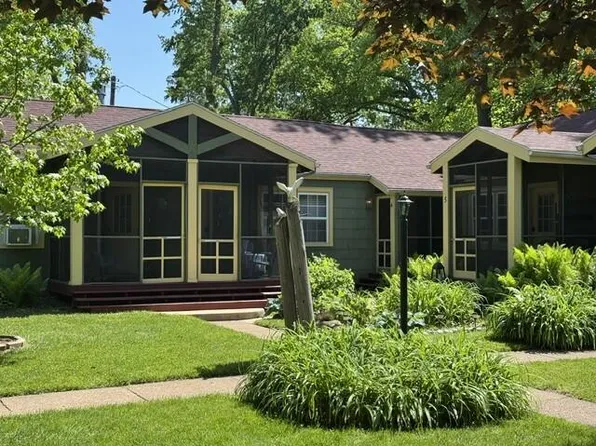 15657 Lakeshore Rd #3, Union Pier, MI 49129