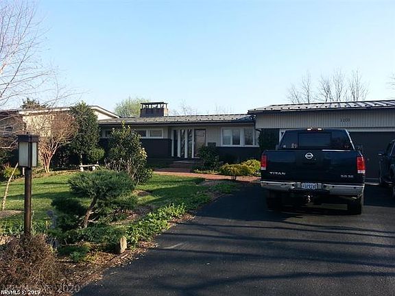5th image of 1101 Highland Cir