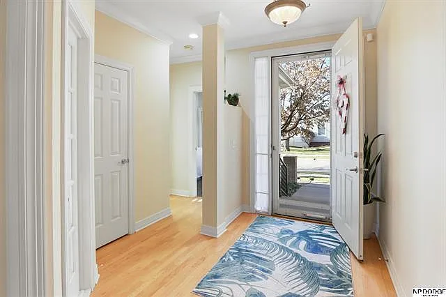 1823 S 172nd Plz — Photo 3