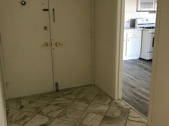 3rd image of 444-306 Piedmont Ave