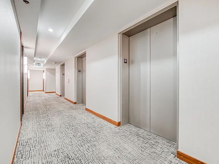 17 Bathurst St #2603 — Photo 4
