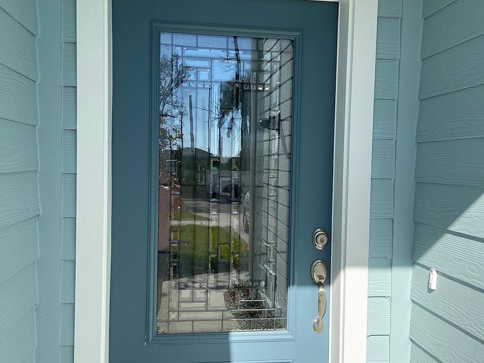 1st image of 241 Leeward Island Dr