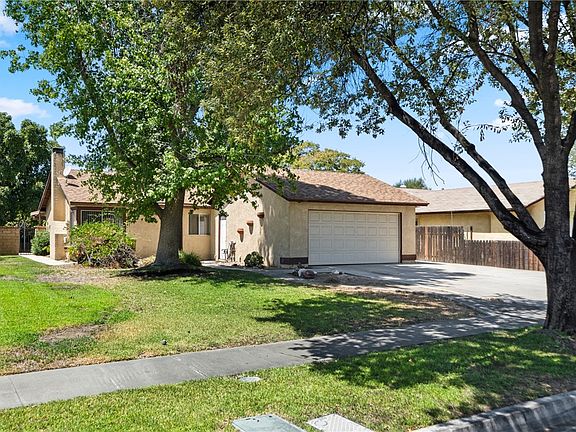 2nd image of 1333 Hunter Dr