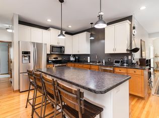 1417 Whitecap Ln, Waconia, MN 55387