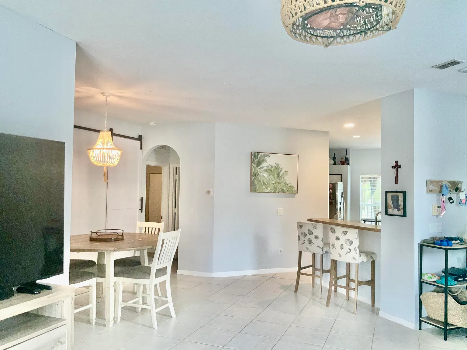 3 bed, 2.0 bath, 1532 sqft, $2,500 — Photo 2