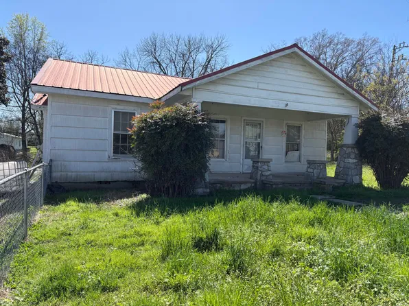 1110 Glentana St, Rossville, GA 30741