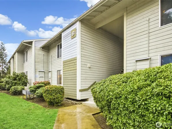 14401 SE Petrovitsky Road #B102, Renton, WA 98058