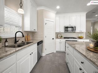 525 Silverbill Ln, Baton Rouge, LA 70810